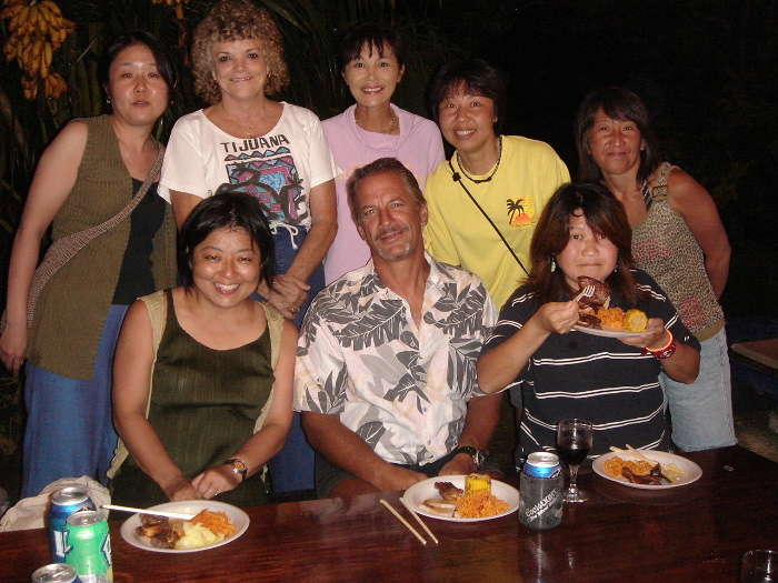 Ryoko Hayashi and diving friends